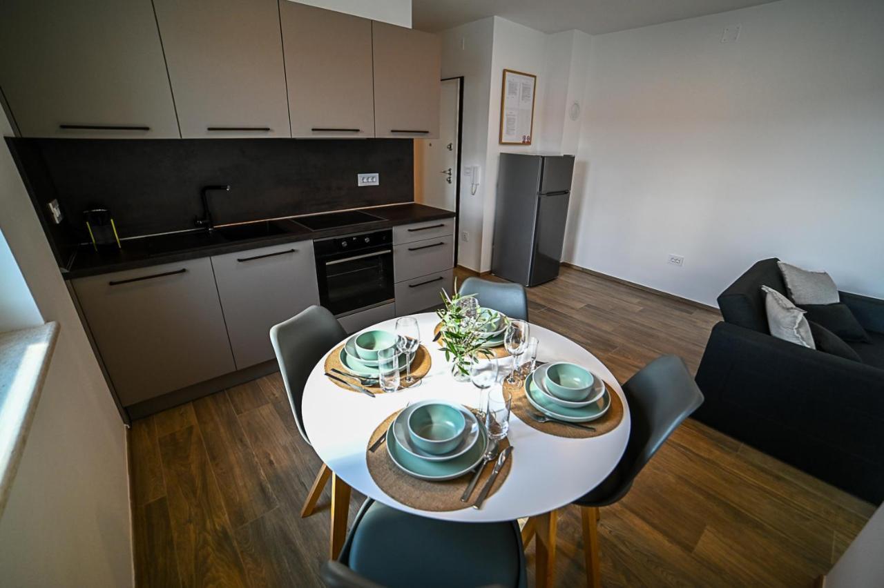 Apartment Perlitto เซรส ภายนอก รูปภาพ